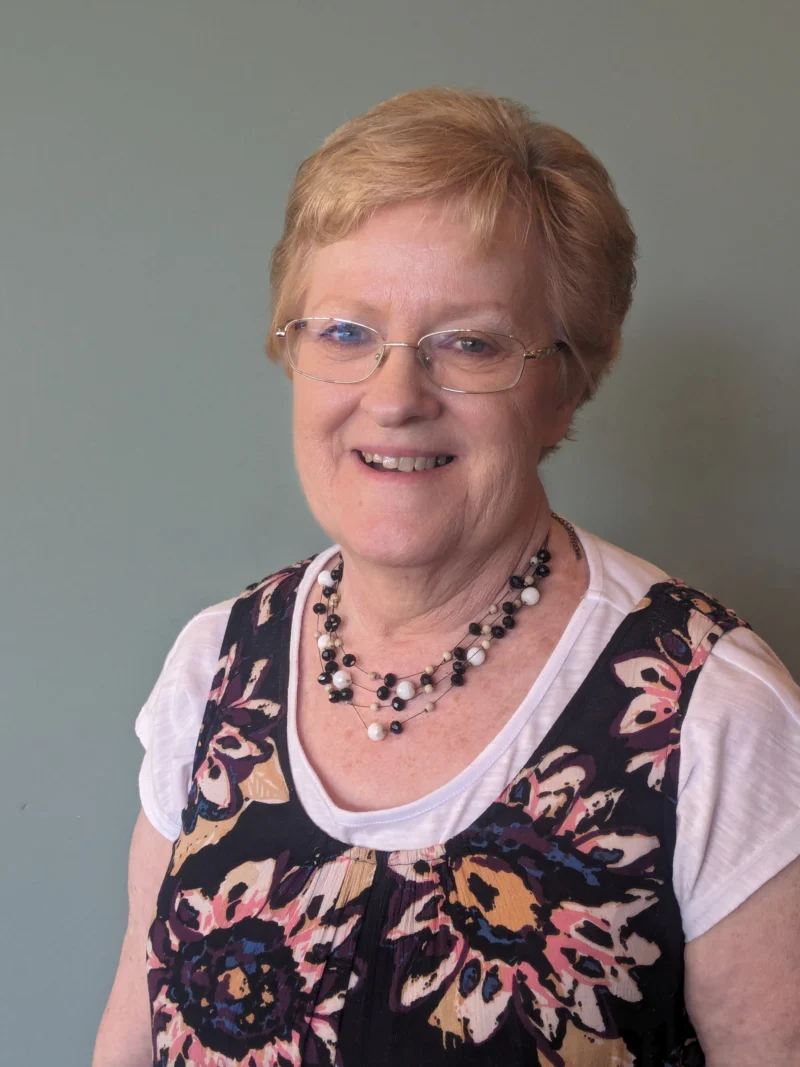 Patricia Julie (Pattie) Barnett